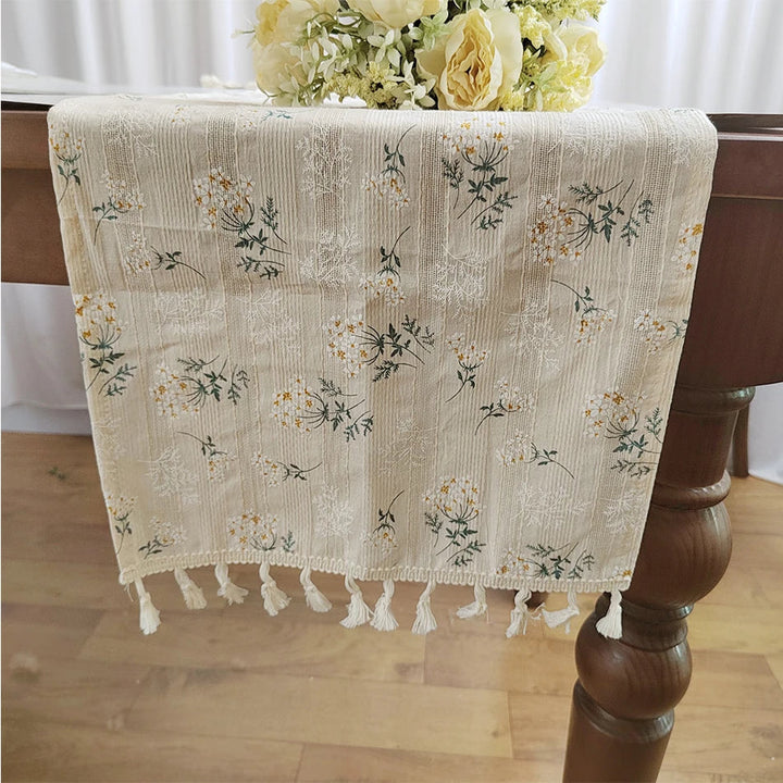Rynx Korean Daisy Tassel Table Runner, Cotton Kitchen Table Cover Cloth Home Party Birthday Wedding Holiday Event Decoration