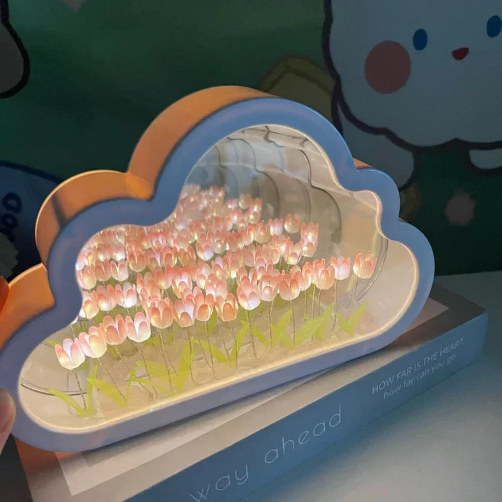 Lisslune | Tulip Atmosphere Infinite Flowers Night Light