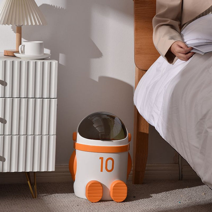 Lisslune | Mini Astronaut Shape Cute Office Trash Can