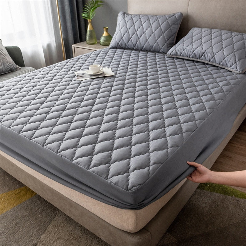 Lisslune | Anti-Slip Waterproof Mattress Cover