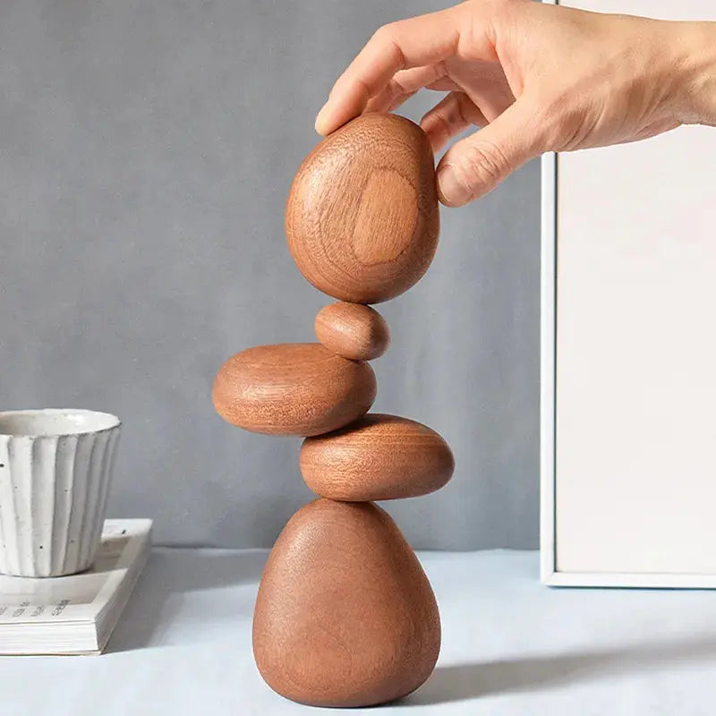 Lisslune | Discover the balance of stones: Harmonious Artistic Sculpture