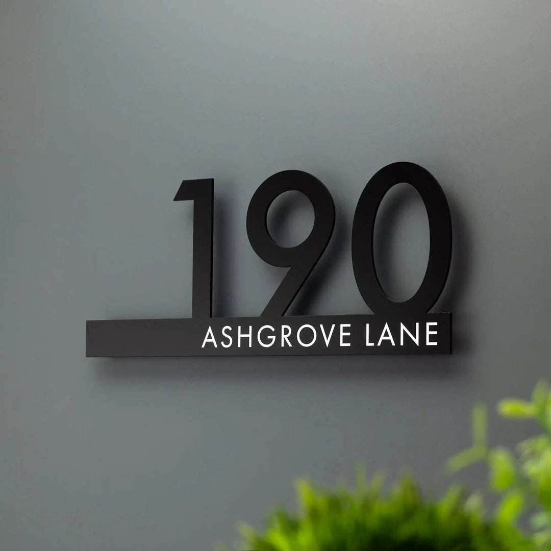 Lisslune | Personalized elegant acrylic house number sign - modern and weatherproof