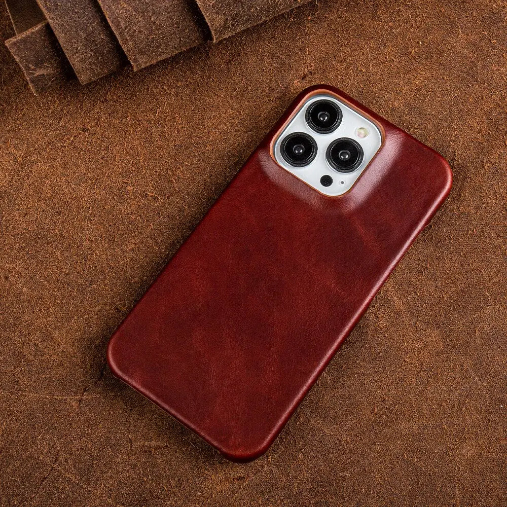 Lisslune | RoyalLeather: Luxurious, handmade case made of genuine cowhide leather for the iPhone