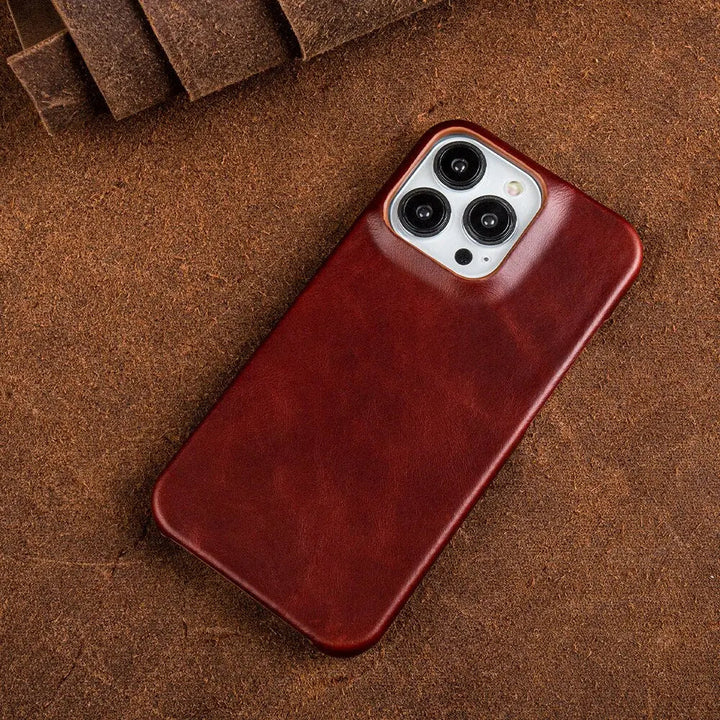 Lisslune | RoyalLeather: Luxurious, handmade case made of genuine cowhide leather for the iPhone
