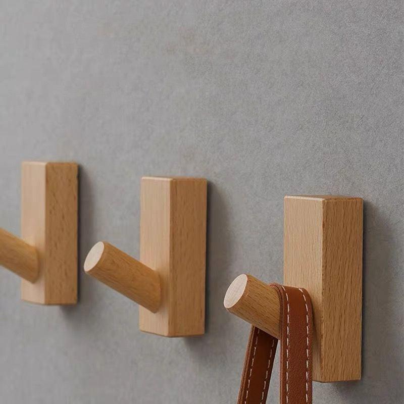Lisslune | Elegant Nordic Wood Hook: Luxurious Botanical Accent for Chic Living Spaces