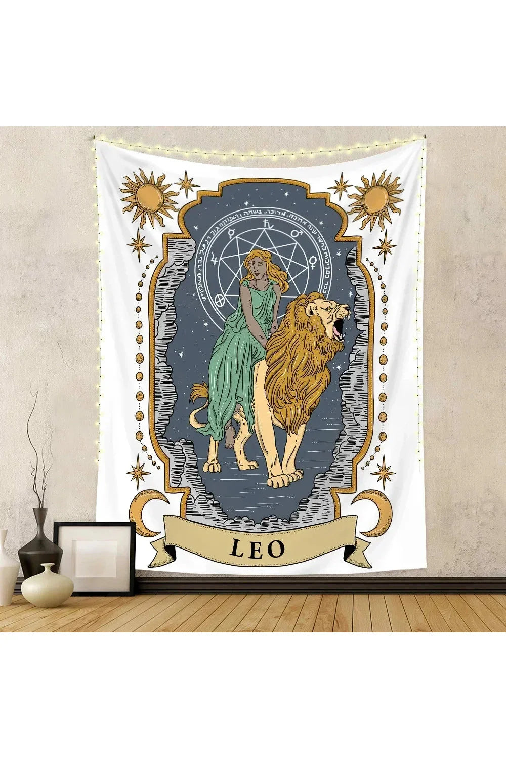 Lisslune | Tapestry Collection