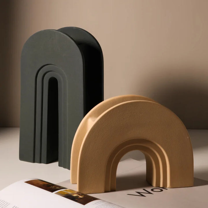 Lisslune | GeoSculpt Handcrafted Ceramic Vase – Modern Geometric Design