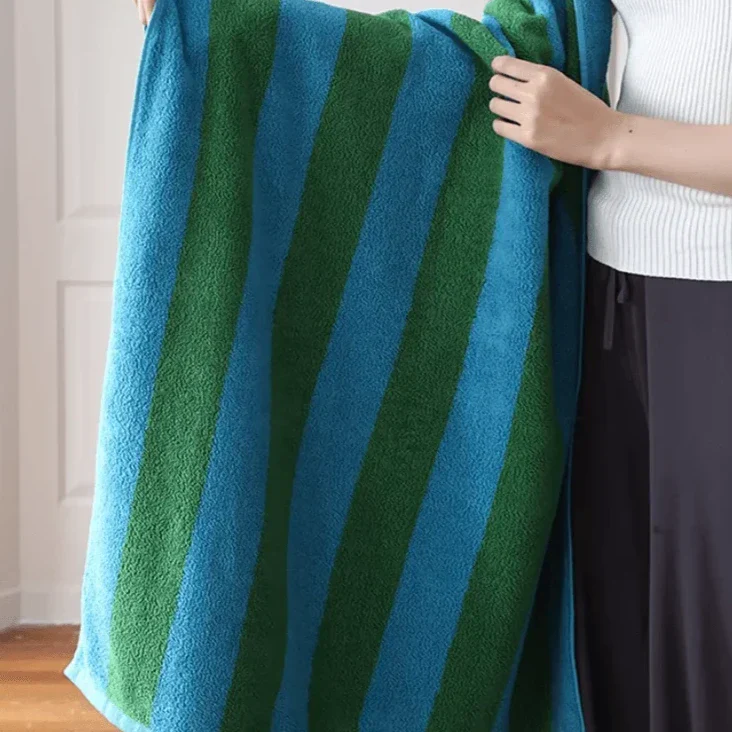 Lisslune | Retro Stripes Towel (Chunky)