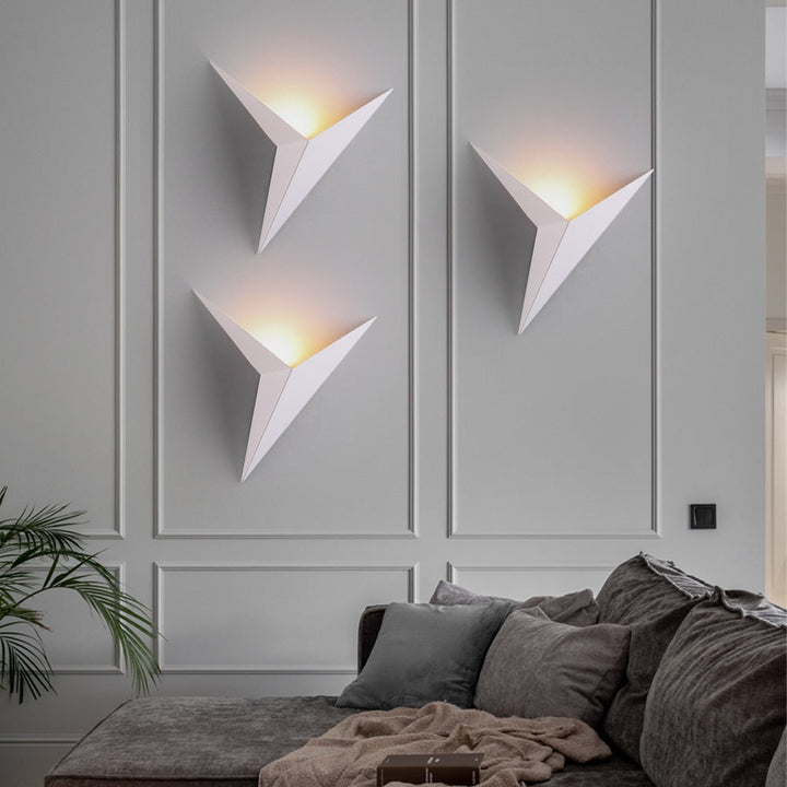 Lisslune | TriGlow – Triangular Wall Lamp for Sleek, Modern Lighting