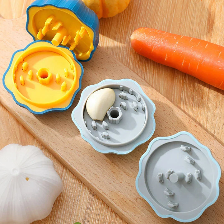 Lisslune | Garlic Shape Manual Rotary Garlic Grinder