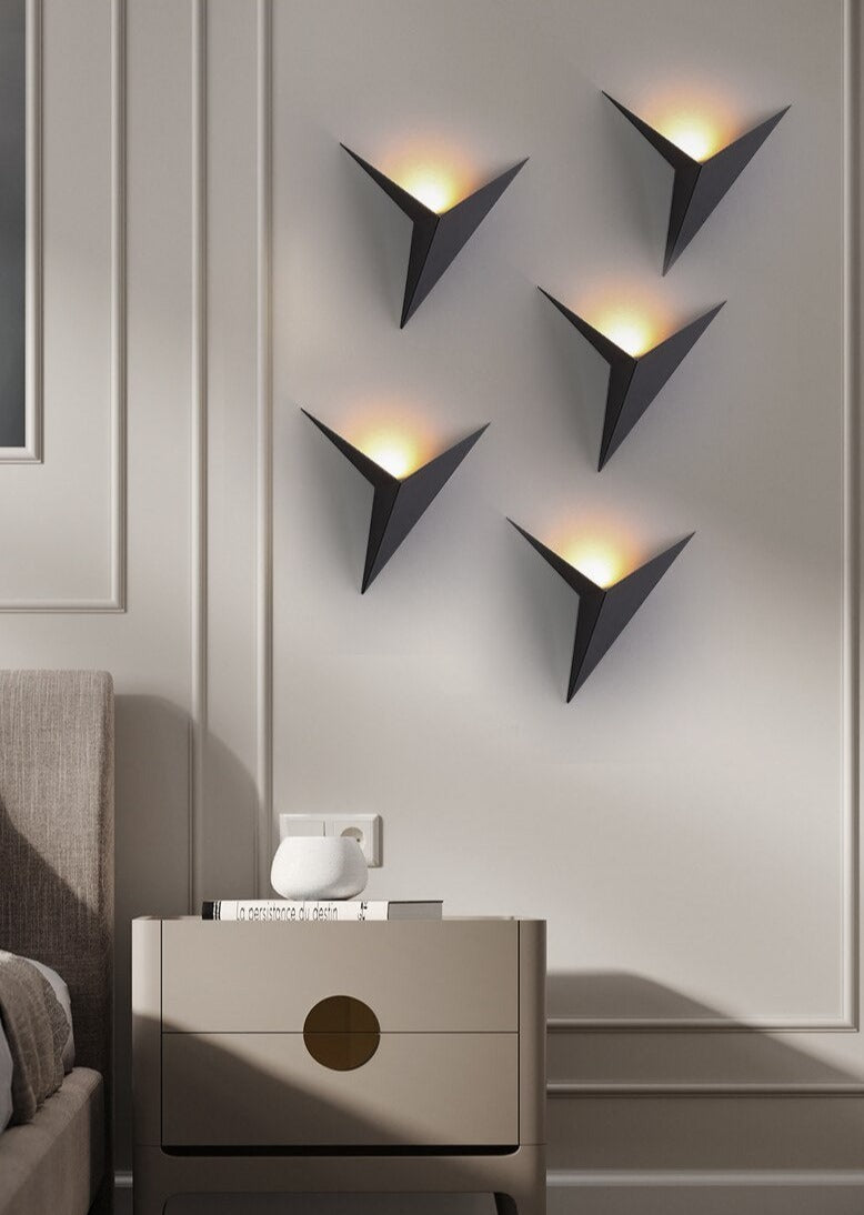 Lisslune | TriGlow – Triangular Wall Lamp for Sleek, Modern Lighting