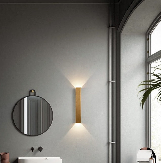 Lisslune | BeamLuxe – Sleek Outdoor Lamp for Contemporary Spaces