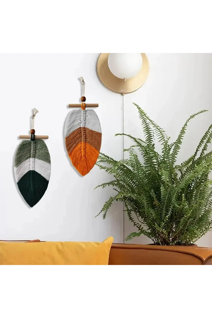 Lisslune | Charm Feather Wall Hanging