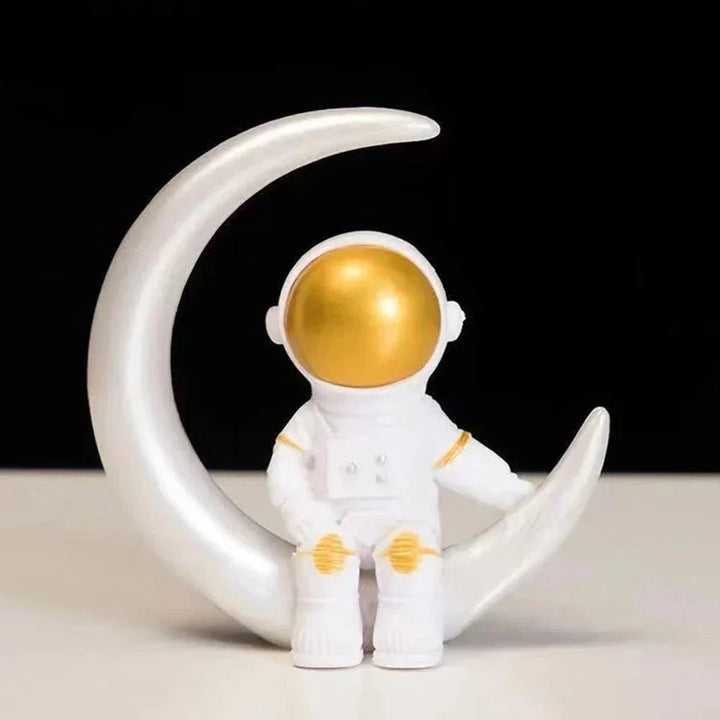Lisslune | Resin Astronaut Figure Statue Space Traveler Sculpture Educational Toy Desk Decoration Astronaut Model For Children Gift
