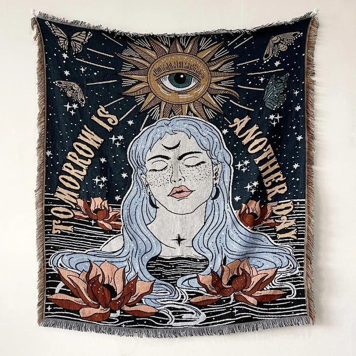 Lisslune | Bee & Eyes Garden Blanket