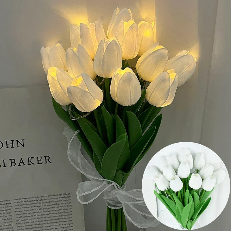 Lisslune | LED lamp with artificial tulip bouquet perfect for gifts or as wedding party home decorations