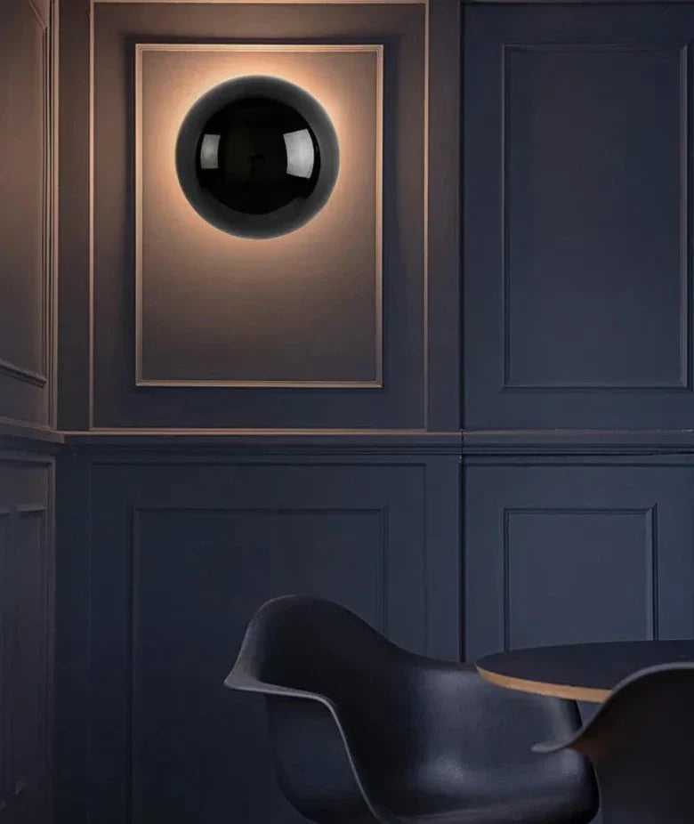 Lisslune | AuroraLume – Nordic Wall Lamp in Aluminium and Acrylic