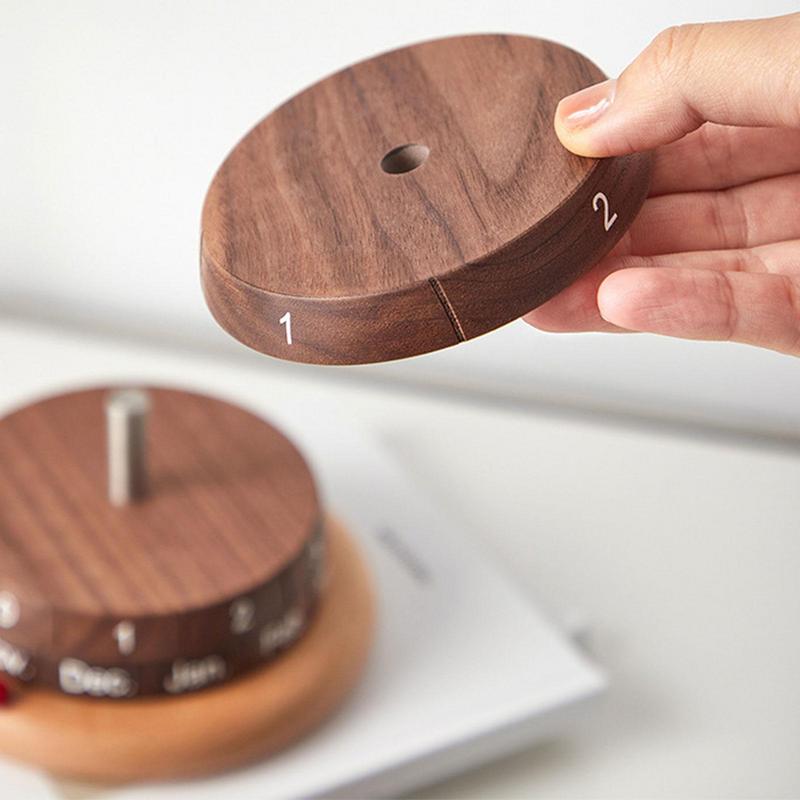 Lisslune | Unique Planet Wooden Table Calendar