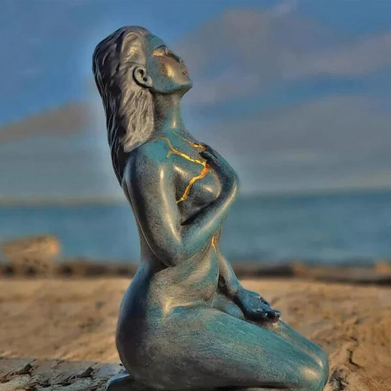 Lisslune | Healing Goddess Sculpture: Resin abstract