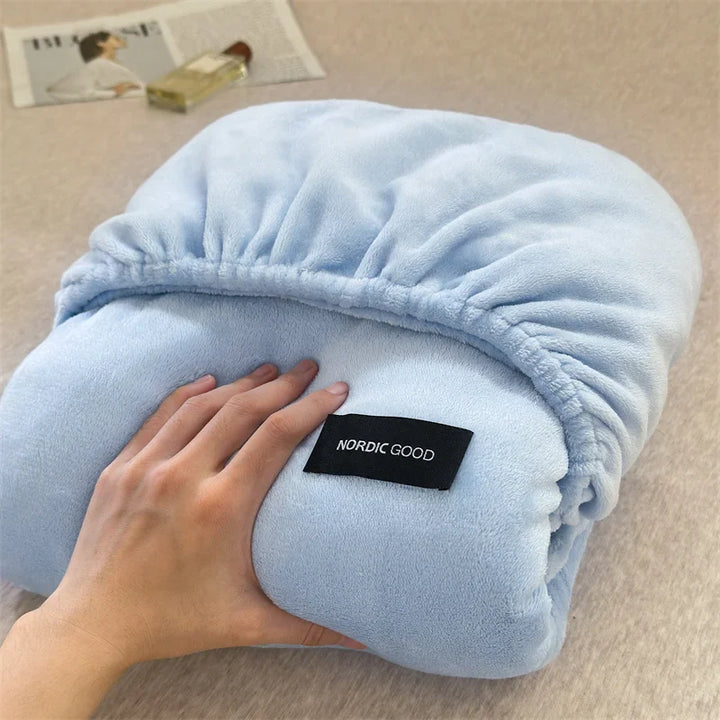 Rynx | 2024 New Comfortable and Warm A-Class High Weight Milk Velvet Unique Bed Sheet