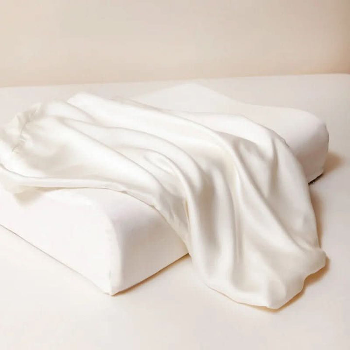 Lisslune | Mulberry silk pillowcase with Tencel for luxurious sleeping comfort