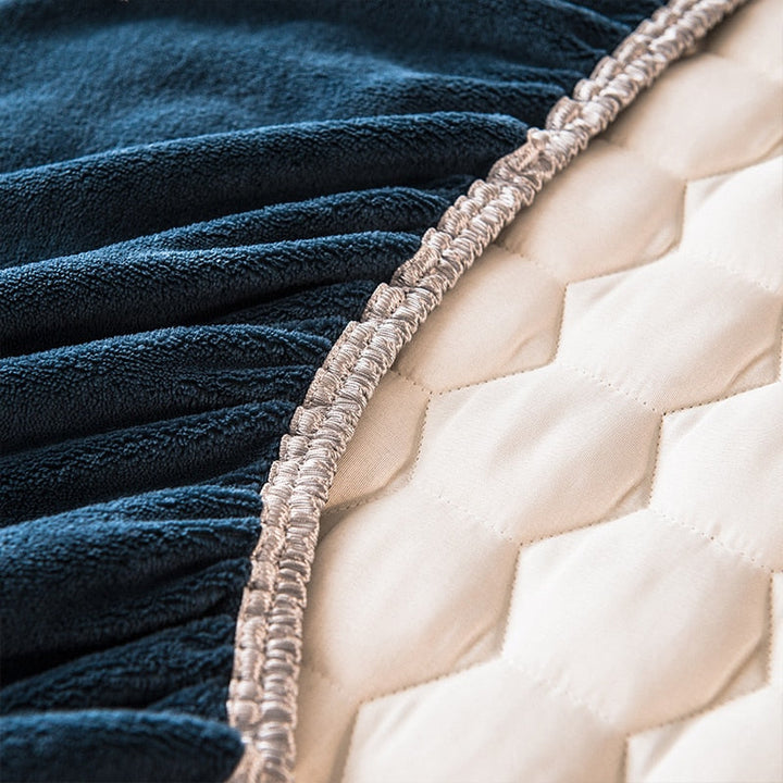 Lisslune | Elegant Velvet Thick Mattress Cover