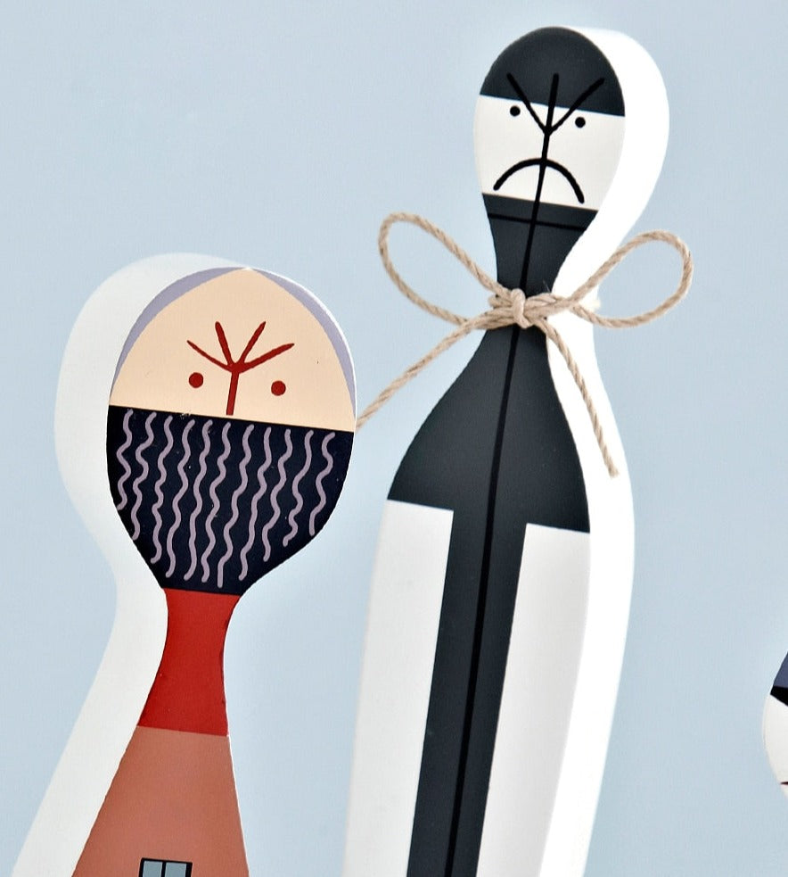 Lisslune | Handcrafted Wooden Figures