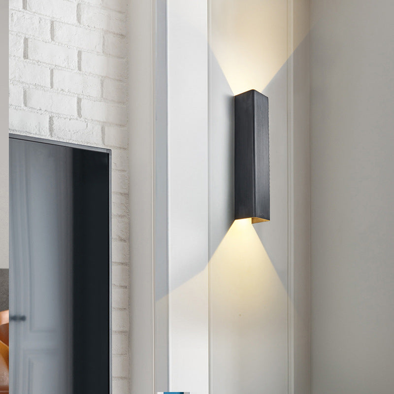Lisslune | BeamLuxe – Sleek Outdoor Lamp for Contemporary Spaces