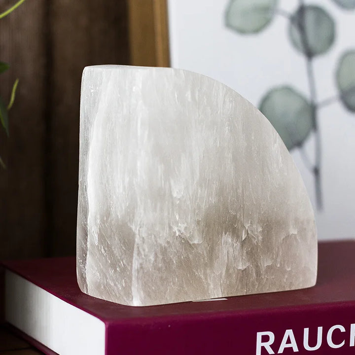 Lisslune | Onyxa White Onyx Bookend | Elegant Design | 1-piece | Luxurious Decor & Functionality