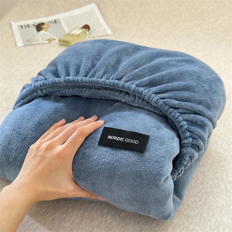 Rynx | 2024 New Comfortable and Warm A-Class High Weight Milk Velvet Unique Bed Sheet