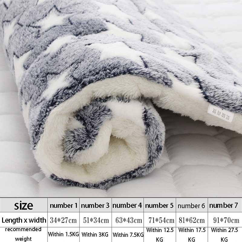 Lisslune | Plush Flannel Pet Bed for Ultimate Comfort for Dogs and Cats
