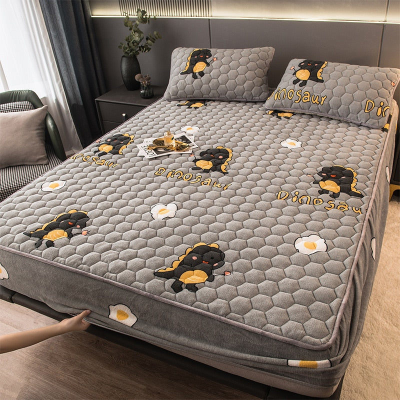 Lisslune | Elegant Velvet Thick Mattress Cover