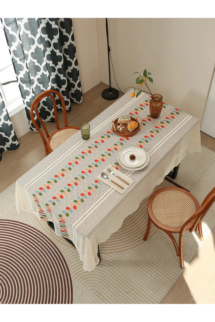 Lisslune | Garden lace tablecloth