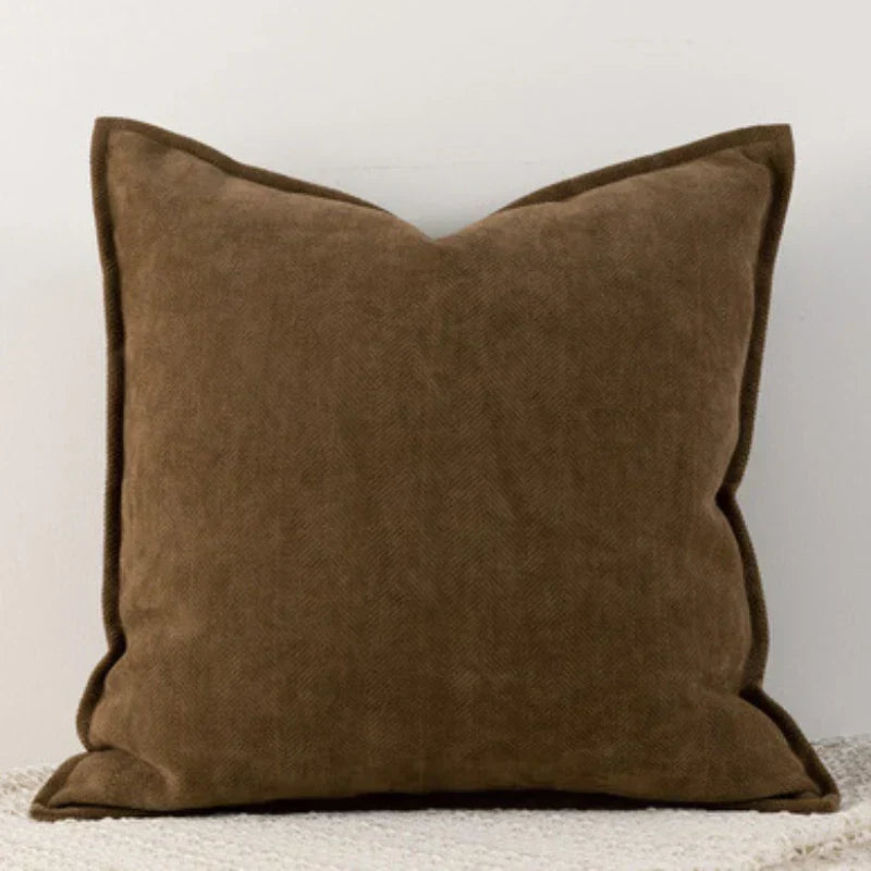 Lisslune | PureChenille - Elegant Cushion Cover for a Cozy Ambience