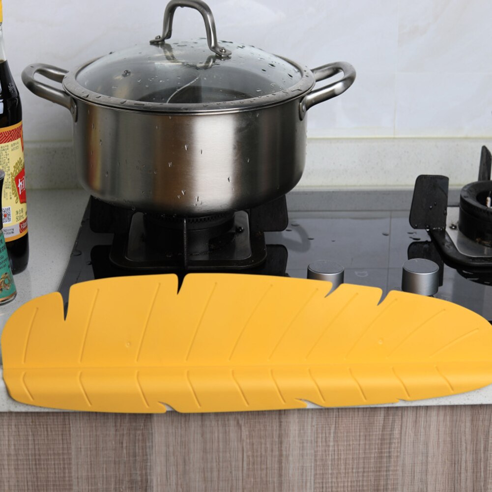 Lisslune | Banana Leaf Water Splash Protector