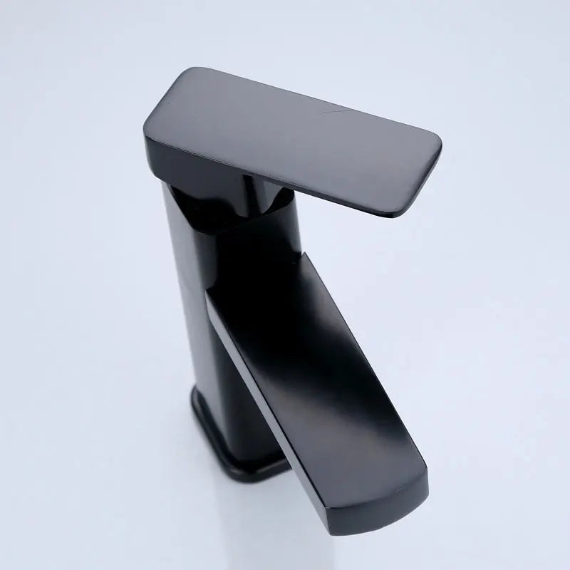 Lisslune | AquaLuxe Modern Single-Lever Basin Mixer – Stylish and Elegant Design