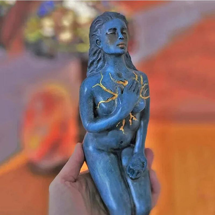 Lisslune | Healing Goddess Sculpture: Resin abstract