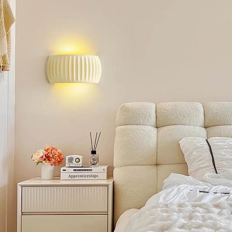 Lisslune | ResinGlow - Artistic Resin Wall Sconce