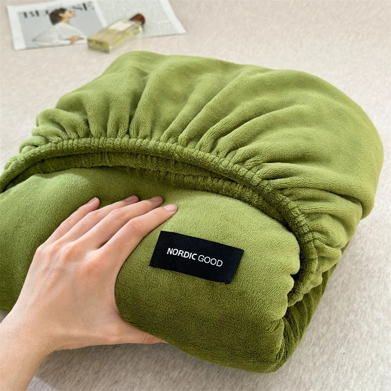 Rynx | 2024 New Comfortable and Warm A-Class High Weight Milk Velvet Unique Bed Sheet