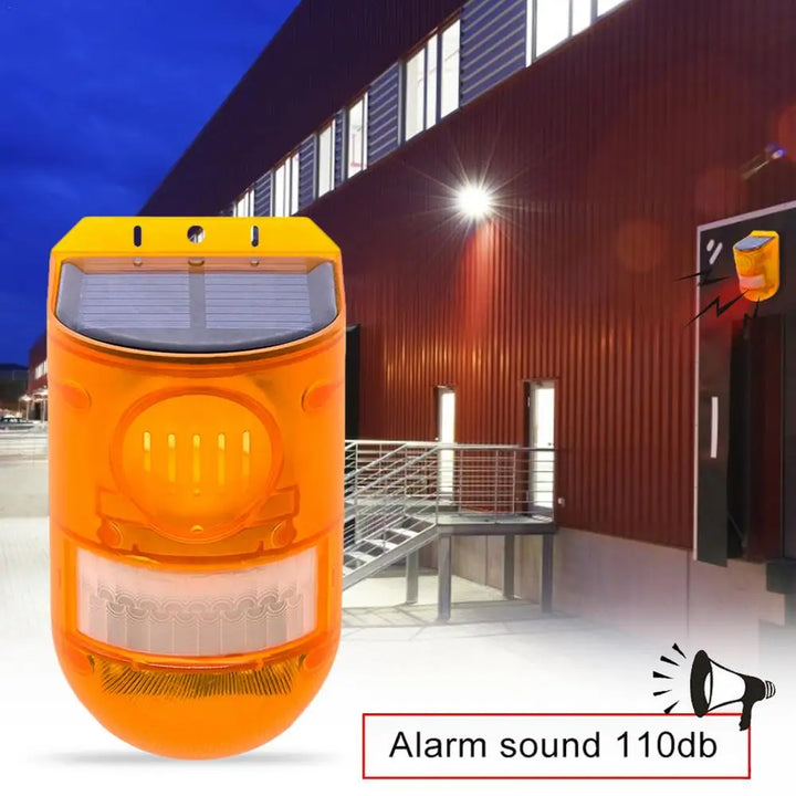 Lisslune | Solar-powered animal repeller with alarm – Effective protection against animals