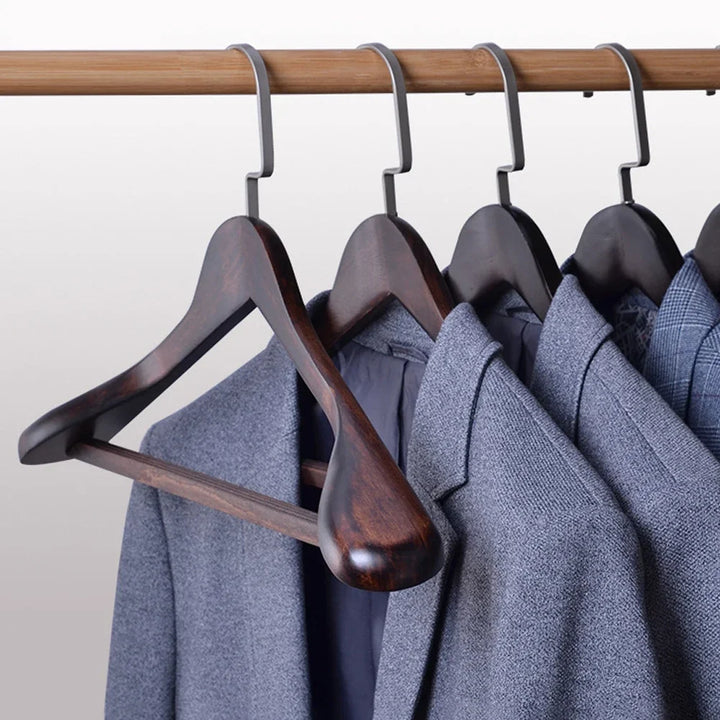 Lisslune | Oaklee Élite – Luxury Wood Hangers with Sophisticated Design