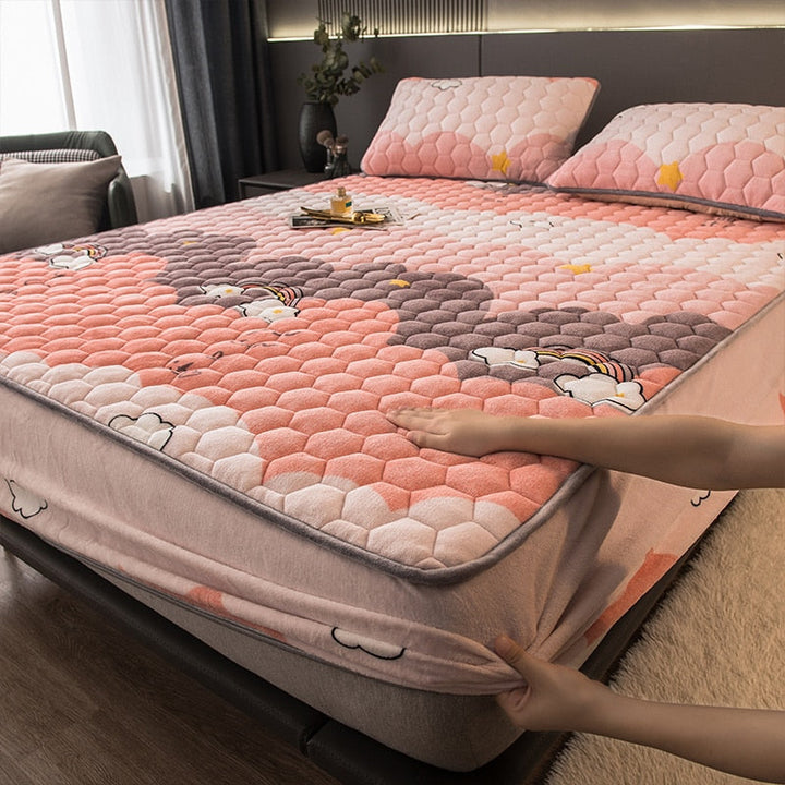 Lisslune | Elegant Velvet Thick Mattress Cover