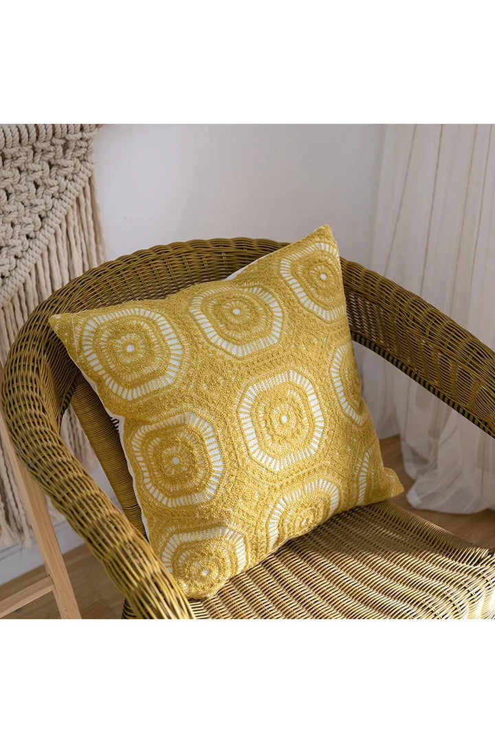 Lisslune | Embroidered cushion covers