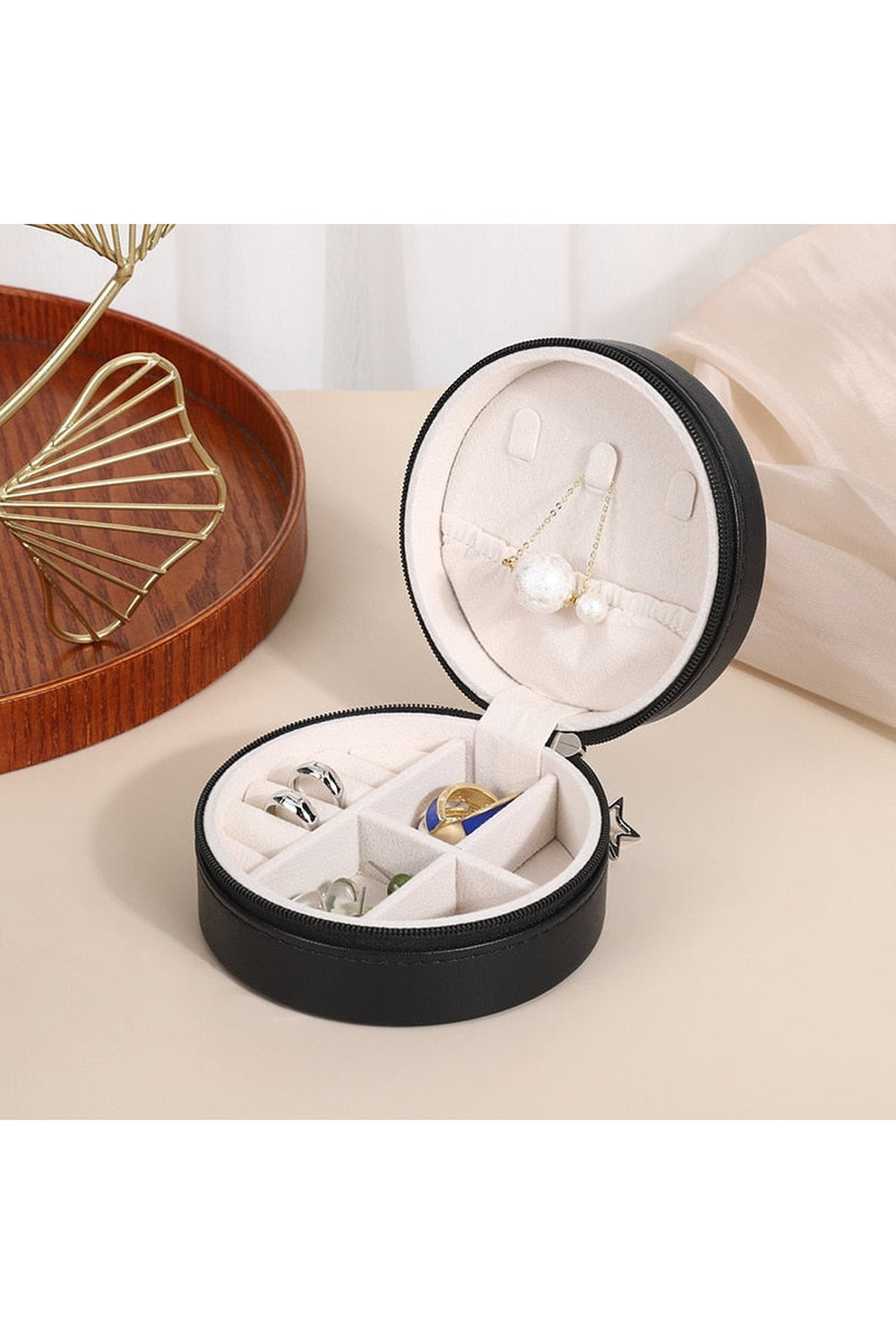 Lisslune | round treasure jewelry box
