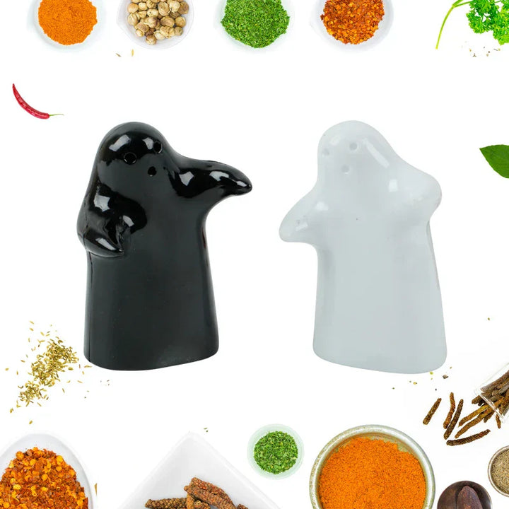 Lisslune | Cute Embracing Ghosts Black and White Ceramic Salt and Pepper Mill