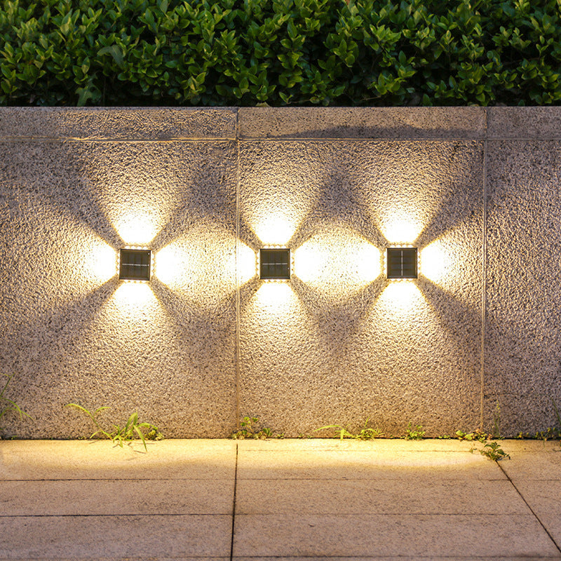 Lisslune | SolarVibe – Sustainable Solar Wall Light for Modern Outdoors