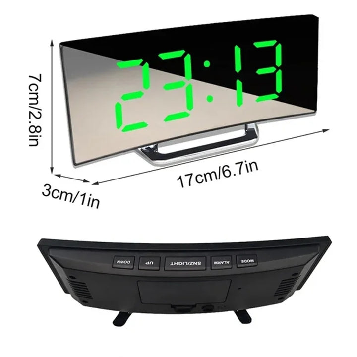 Lisslune | LED curved screen digital alarm clock with USB charging