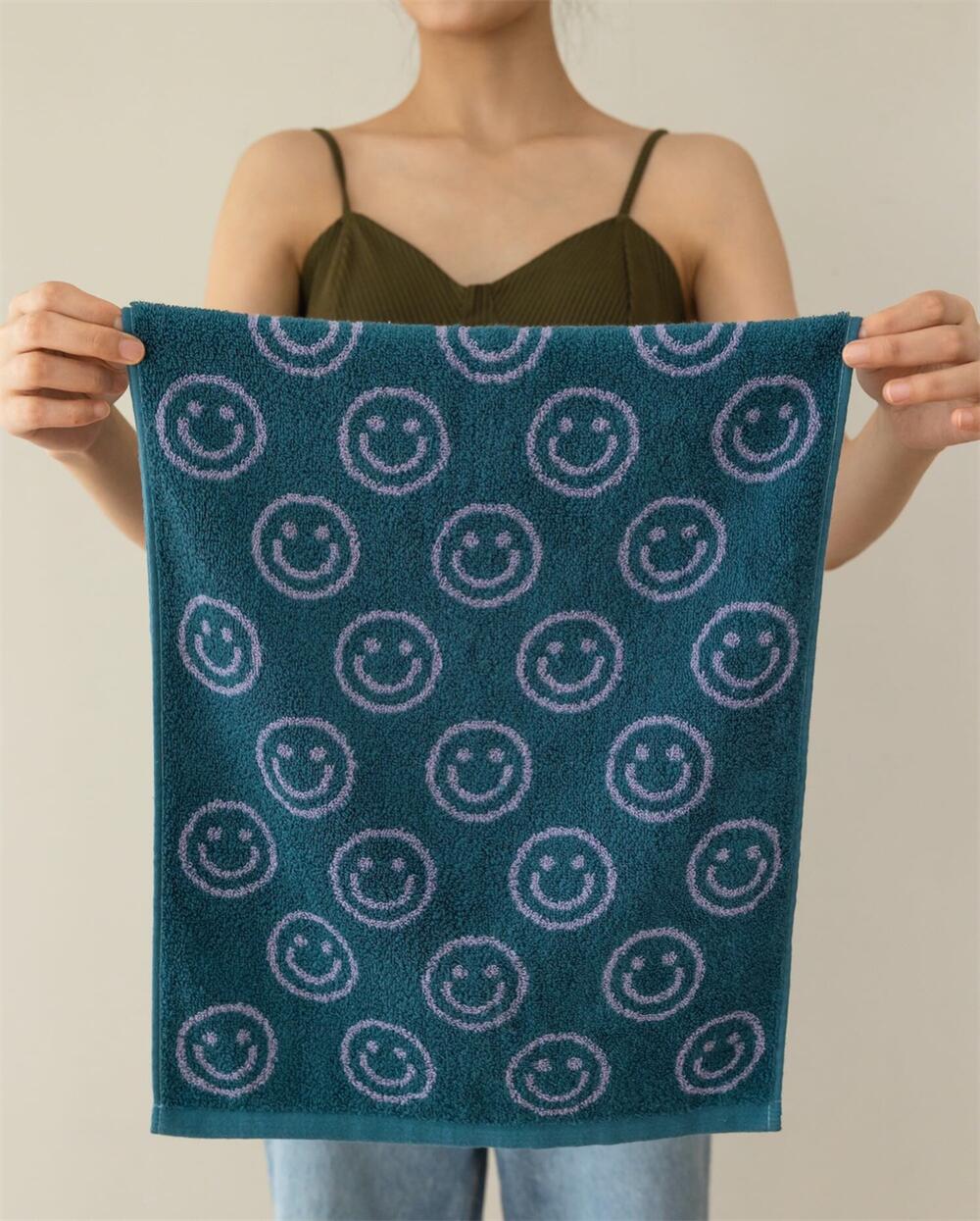 Lisslune | Double-sided Smiley Towel