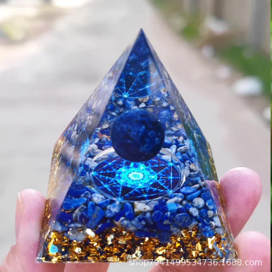 Lisslune | Orgonite Pyramid with Amethyst Pendulum – Energy, Protection and Decoration