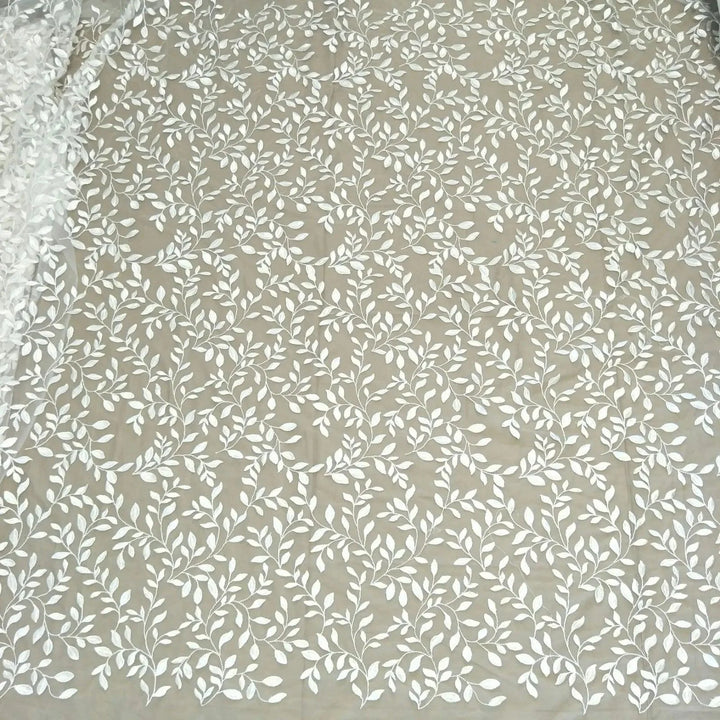 Lisslune | Luxurious Leaf Lace Fabric for Beautiful Wedding Dresses - 135cm Width, Available per Meter